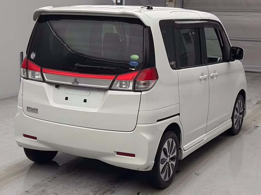 MITSUBISHI DELICA D:2
