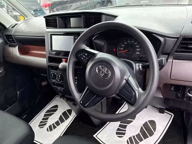TOYOTA TANK
