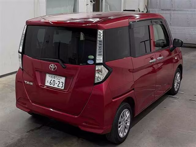 TOYOTA TANK