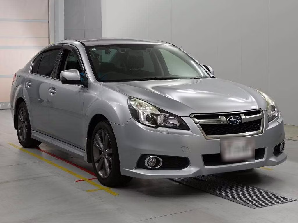 SUBARU LEGACY B4