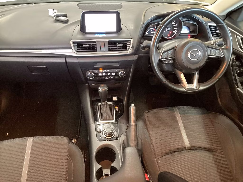 MAZDA AXELA