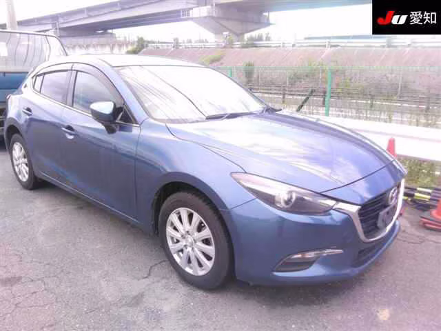 MAZDA AXELA