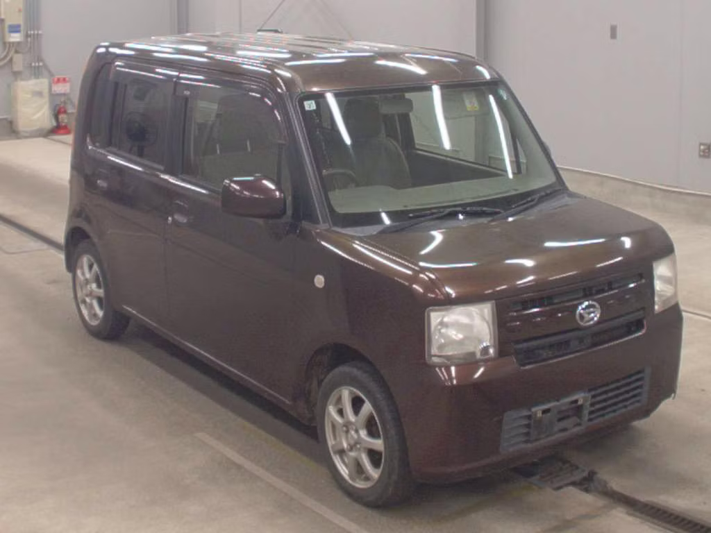 DAIHATSU MOVE CONTE