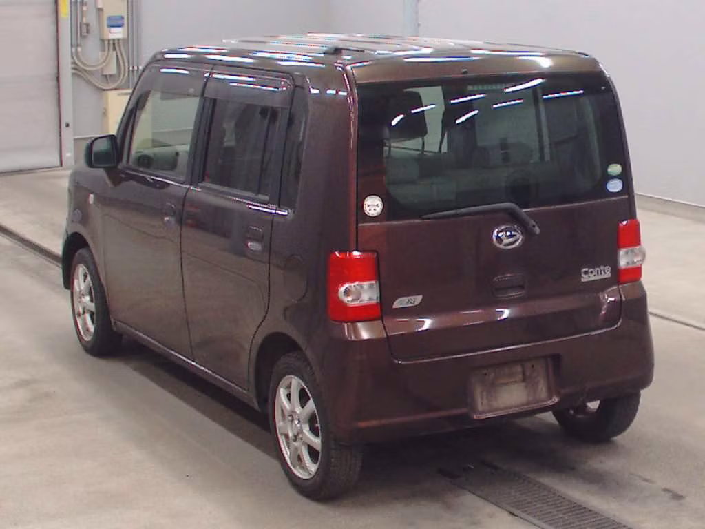 DAIHATSU MOVE CONTE