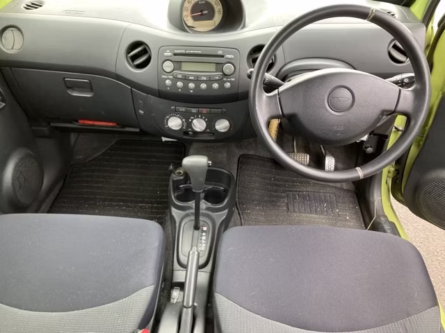 DAIHATSU ESSE
