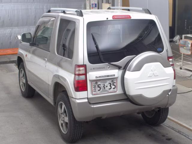 MITSUBISHI PAJERO MINI