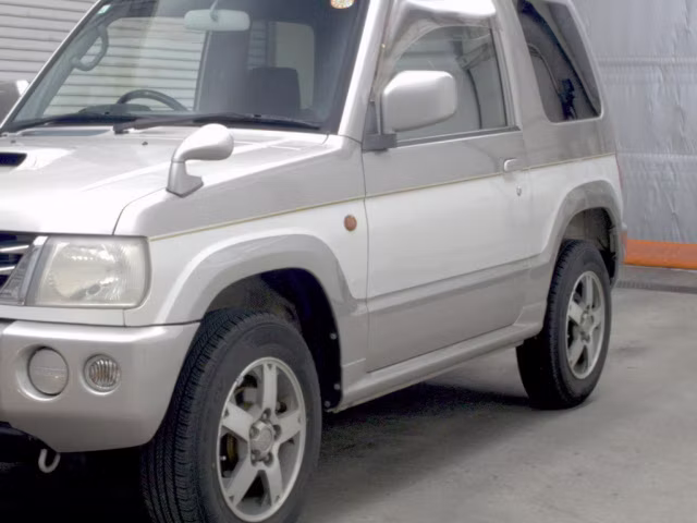 MITSUBISHI PAJERO MINI