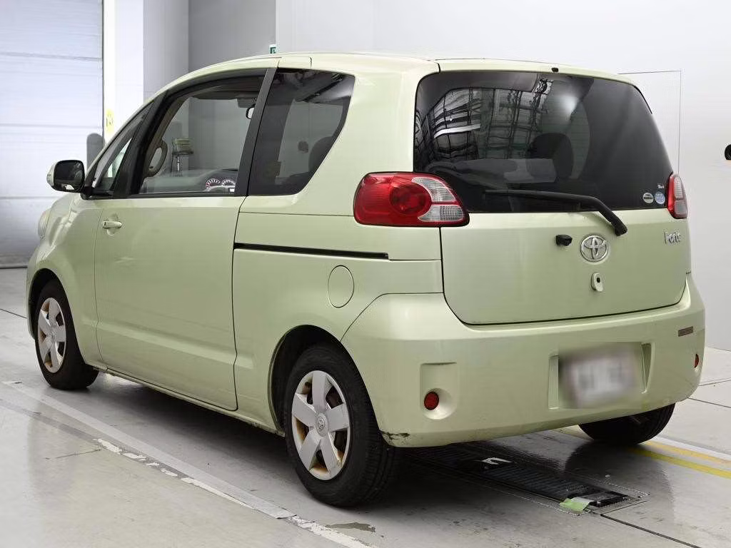 TOYOTA PORTE