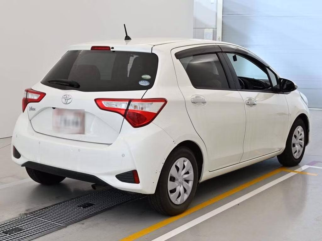 TOYOTA VITZ