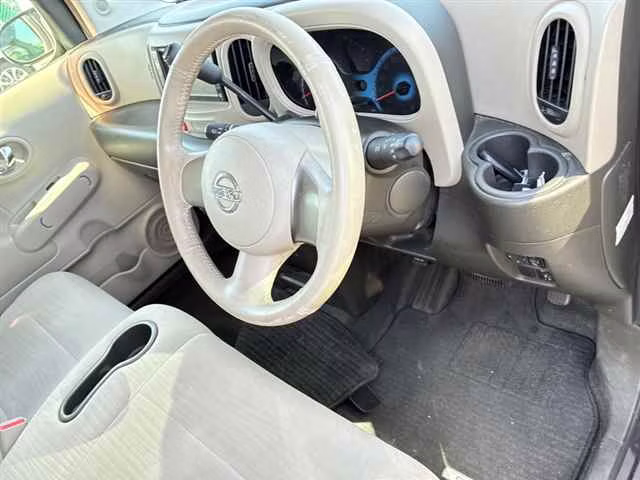 NISSAN CUBE