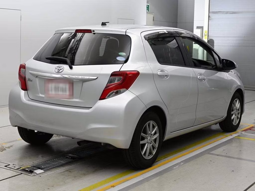 TOYOTA VITZ