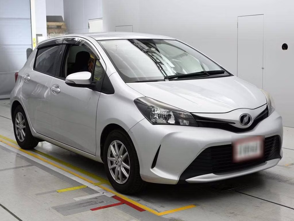 TOYOTA VITZ