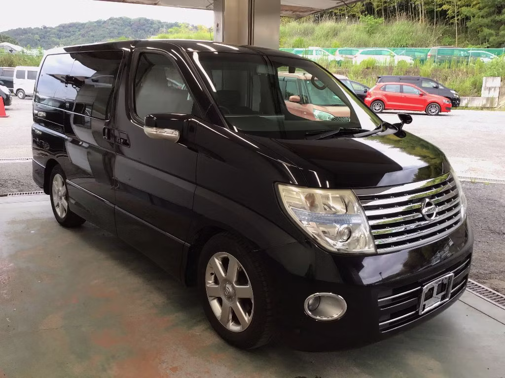 NISSAN ELGRAND