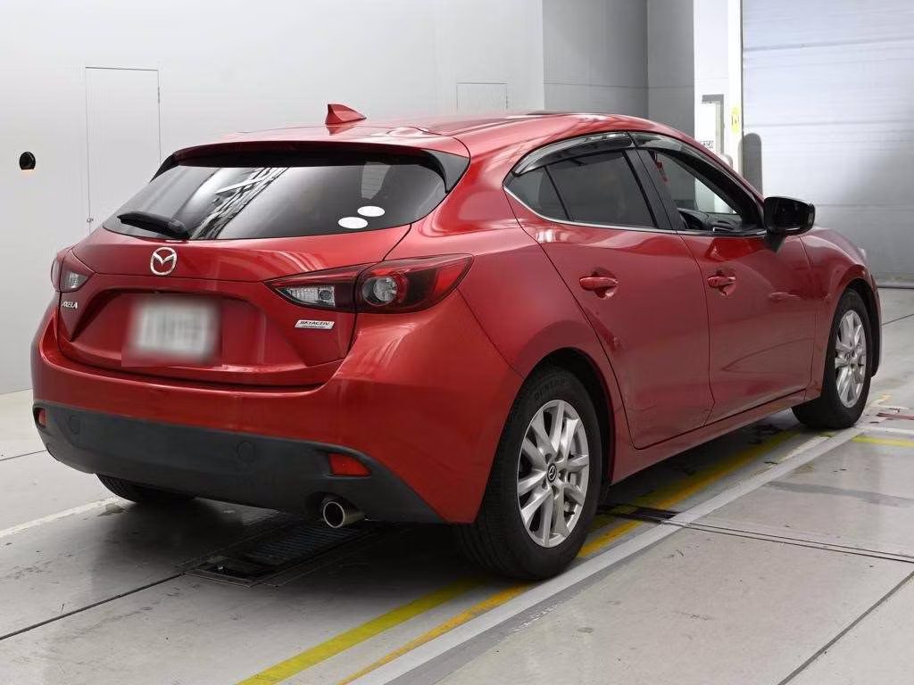 MAZDA AXELA