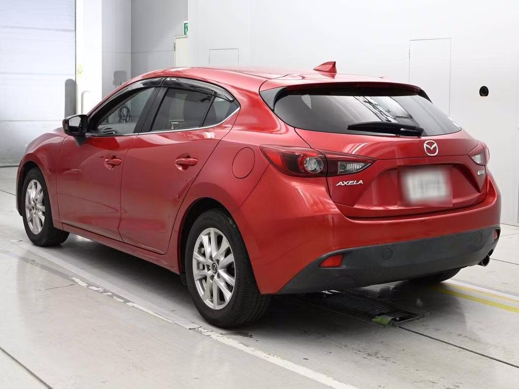 MAZDA AXELA