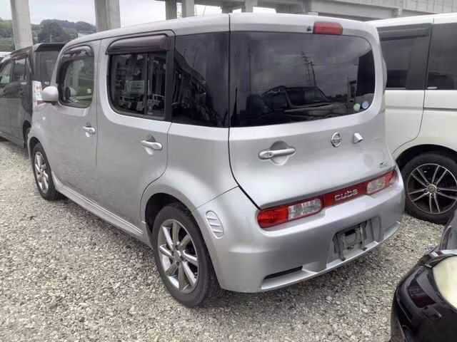 NISSAN CUBE
