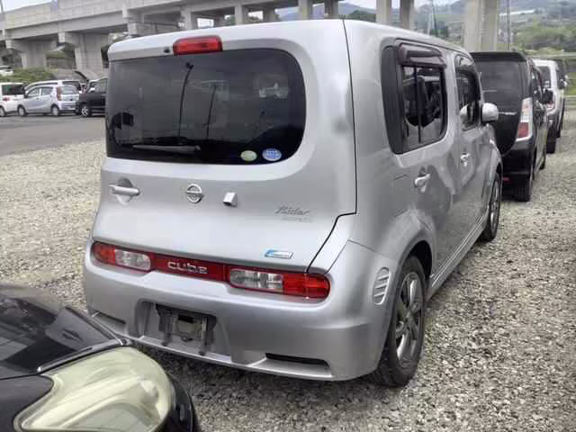 NISSAN CUBE
