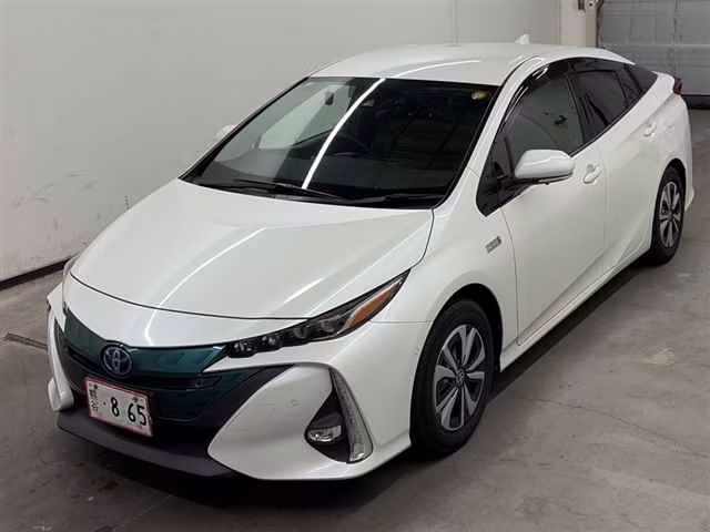TOYOTA PRIUS PHV