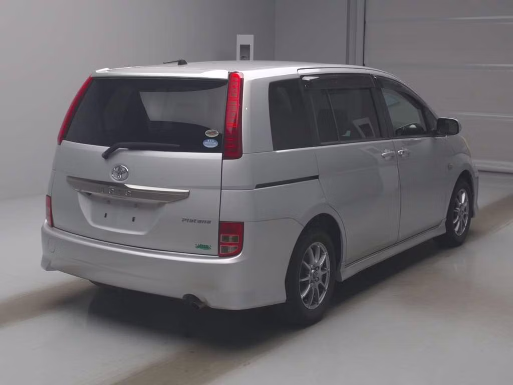 TOYOTA ISIS