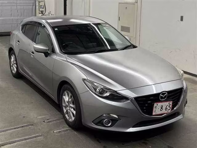 MAZDA AXELA