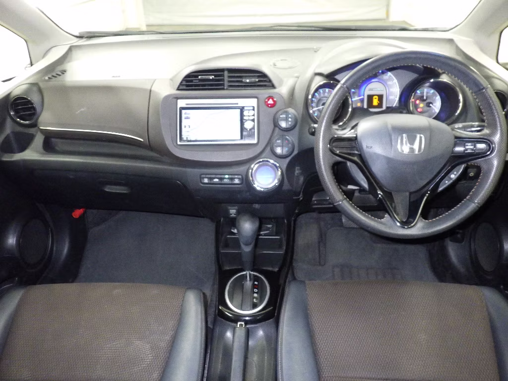 HONDA FIT SHUTTLE