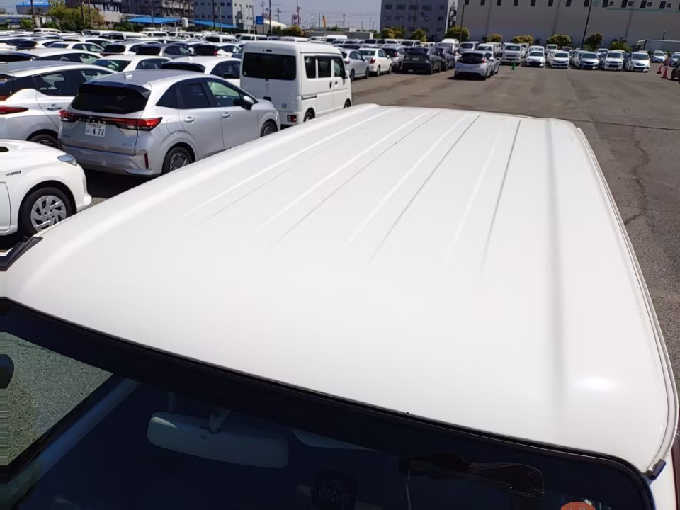 TOYOTA PIXIS VAN