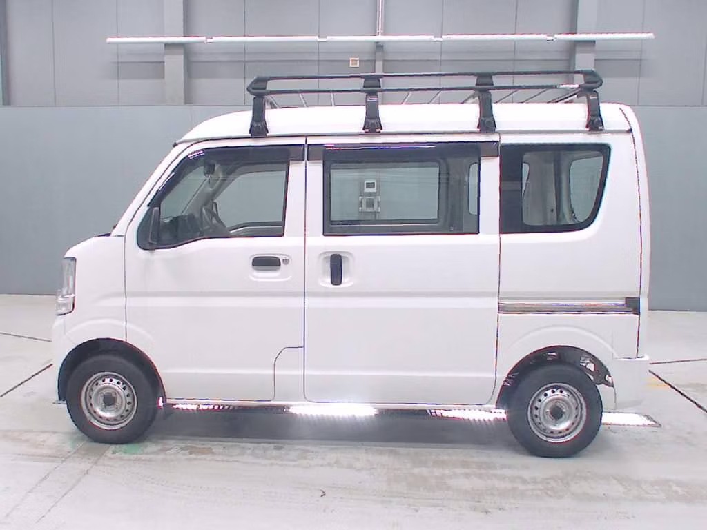 MITSUBISHI MINICAB