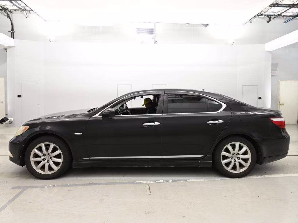 LEXUS LS460