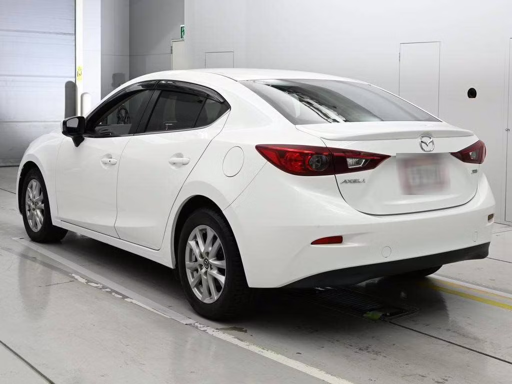 MAZDA AXELA