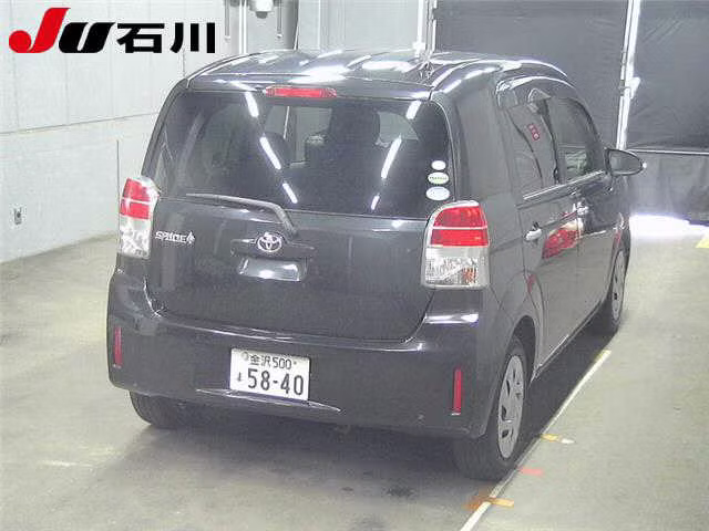 TOYOTA SPADE