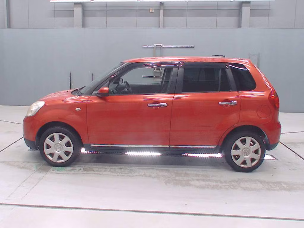 MAZDA VERISA