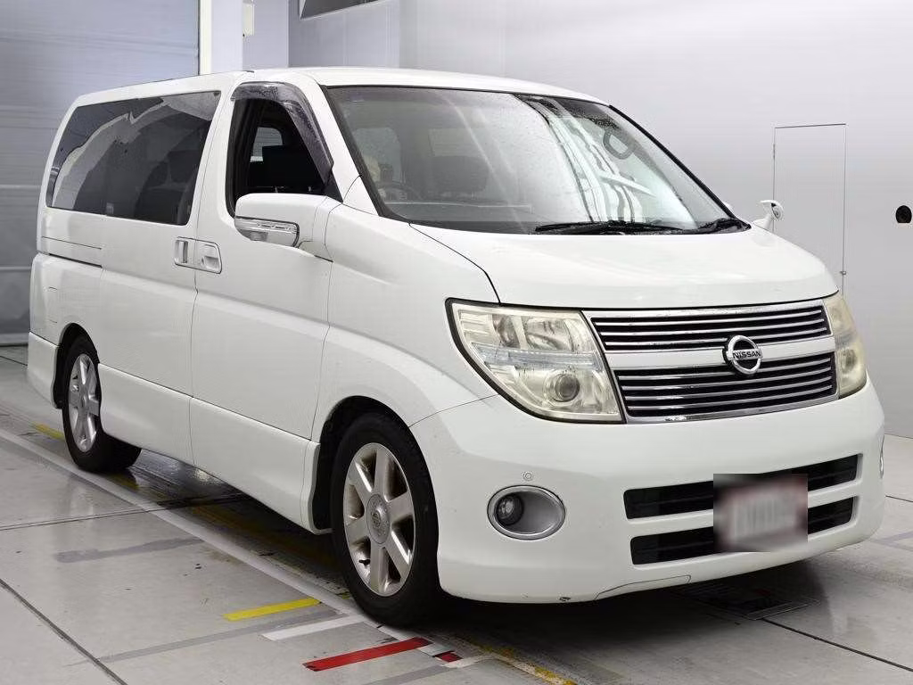 NISSAN ELGRAND