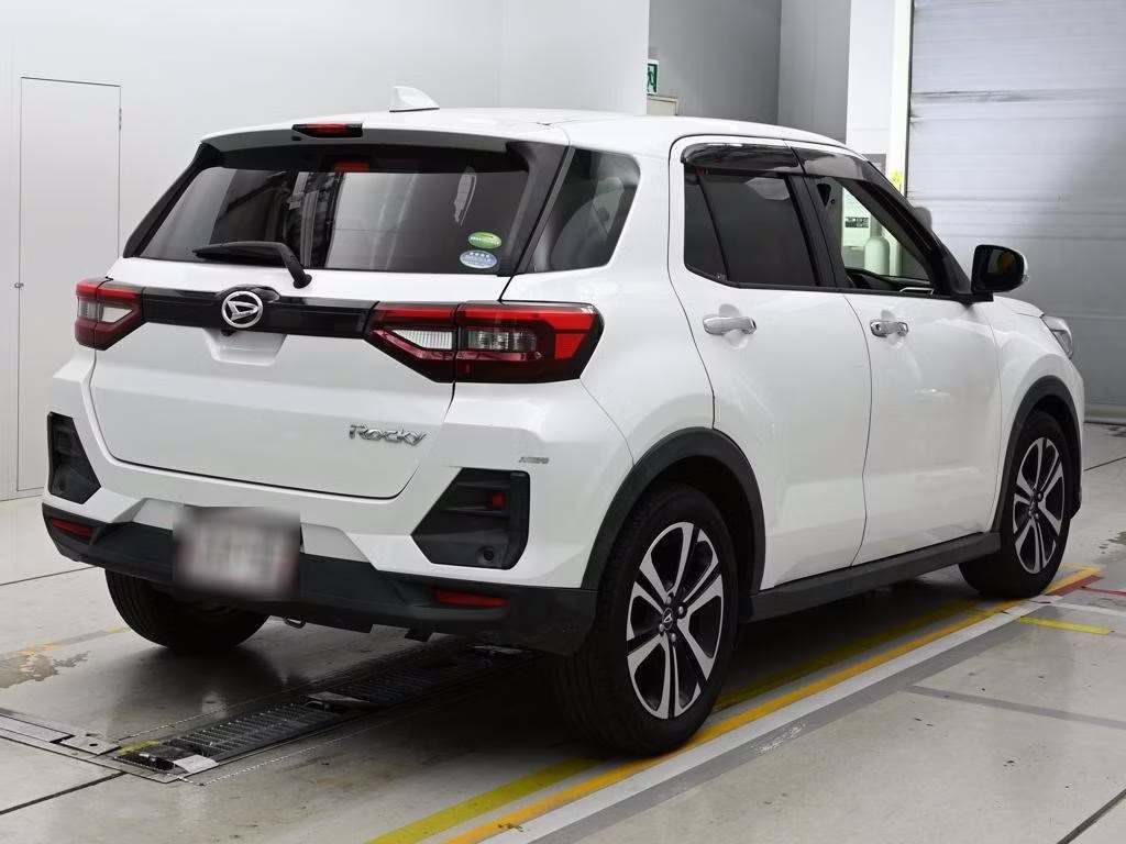 DAIHATSU ROCKY
