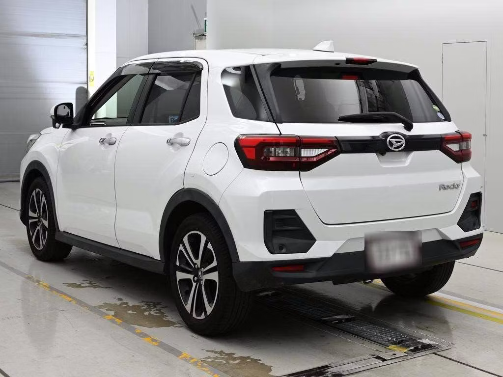 DAIHATSU ROCKY