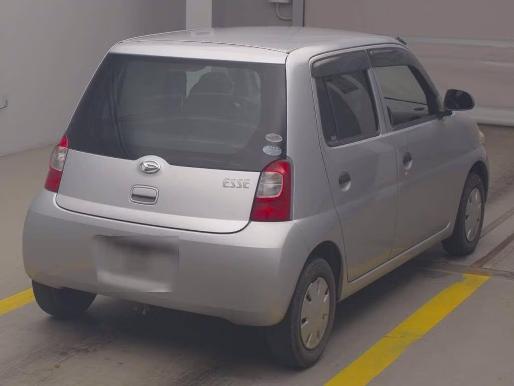 DAIHATSU ESSE