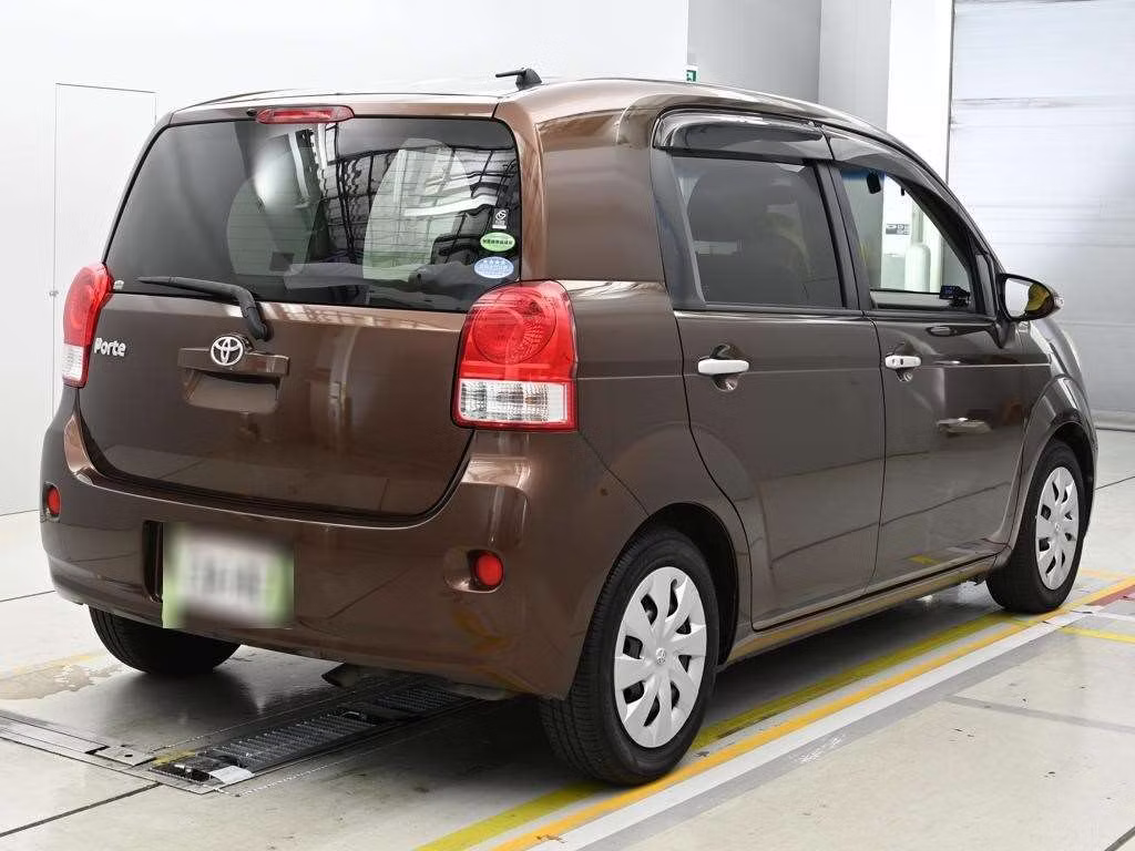 TOYOTA PORTE