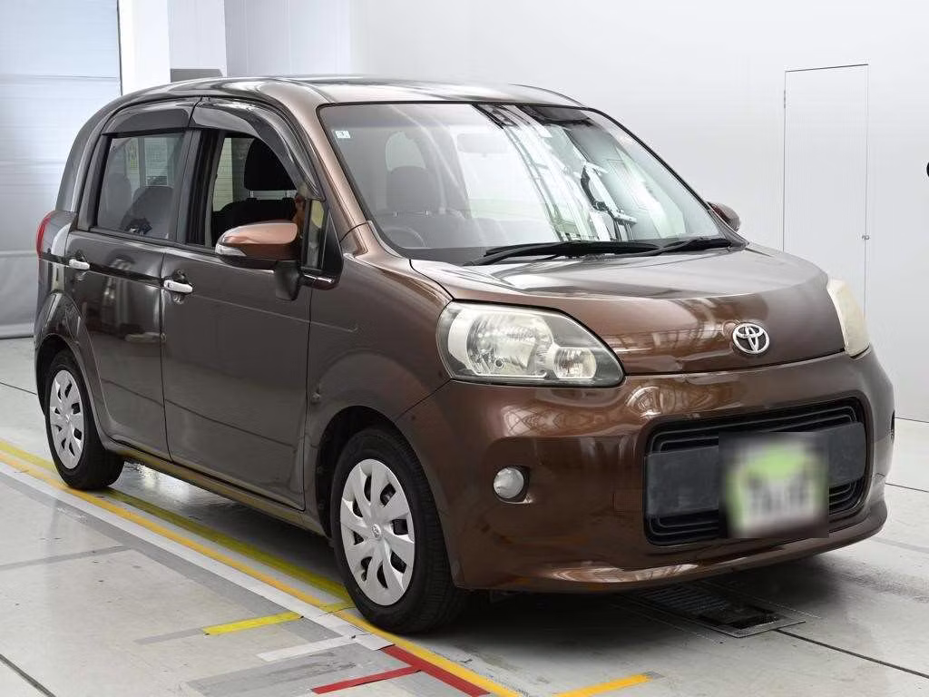 TOYOTA PORTE
