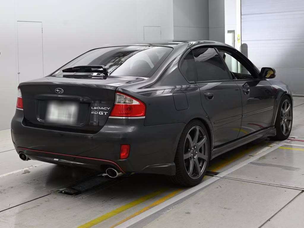 SUBARU LEGACY B4