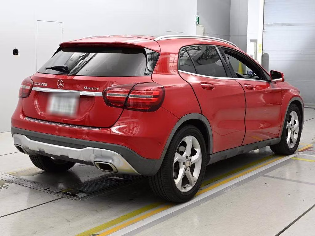 MERCEDES-BENZ GLA-CLASS