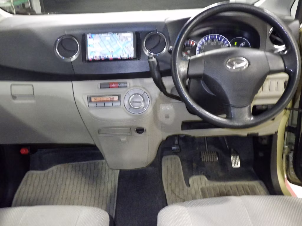 DAIHATSU TANTO EXE