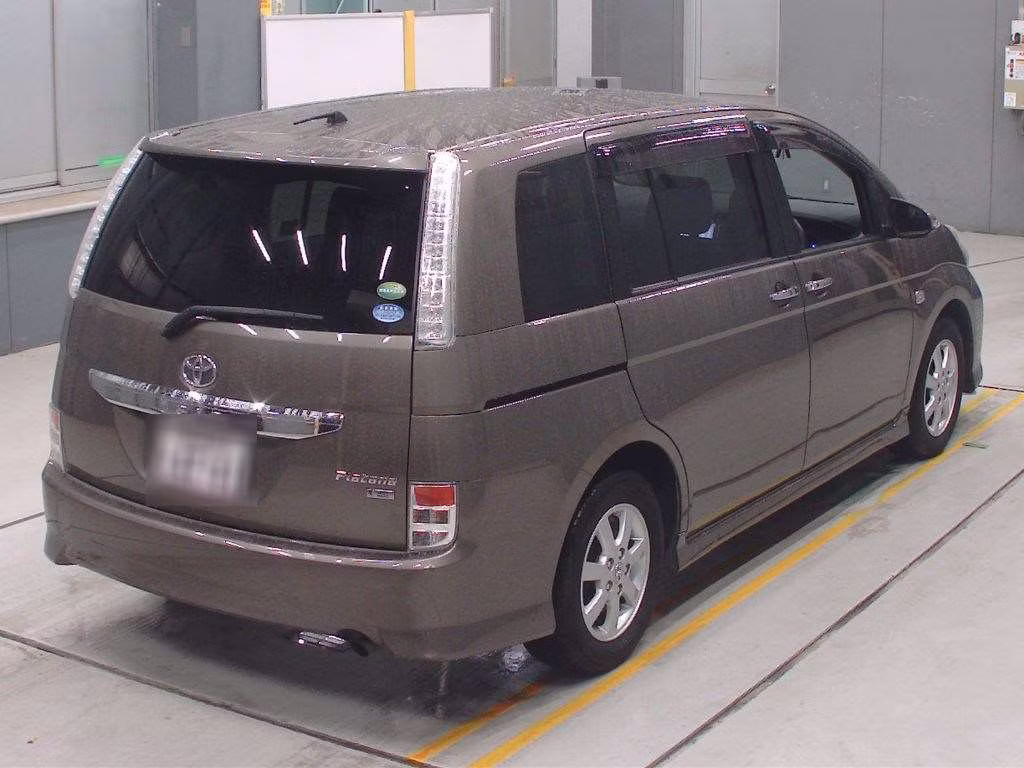 TOYOTA ISIS