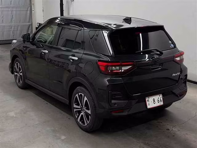 DAIHATSU ROCKY