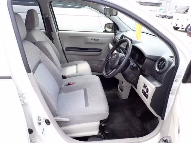 DAIHATSU BOON