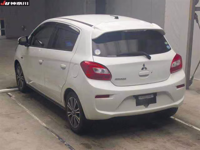 MITSUBISHI MIRAGE