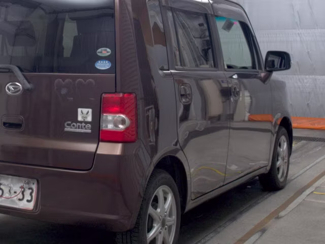 DAIHATSU MOVE CONTE