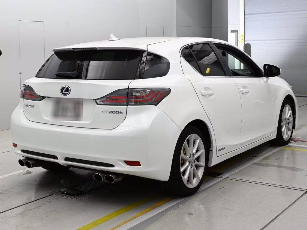 LEXUS CT200H