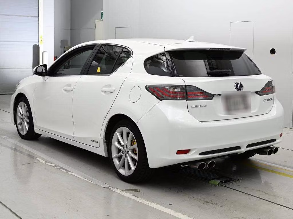 LEXUS CT200H
