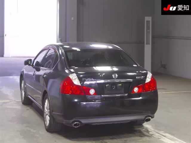 NISSAN FUGA
