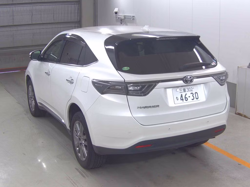 TOYOTA HARRIER