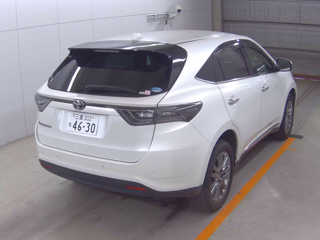 TOYOTA HARRIER